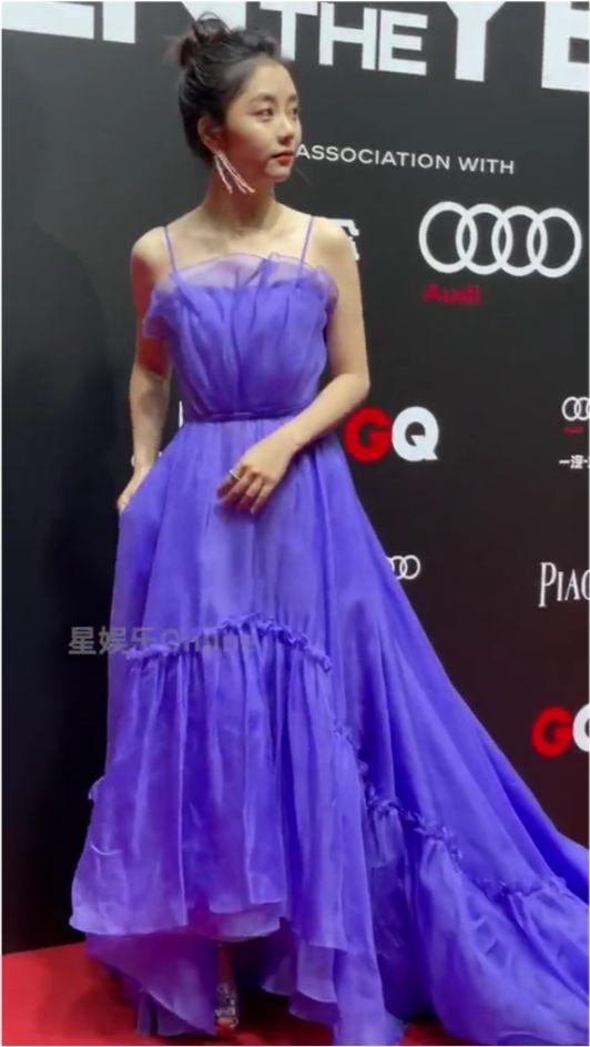 惊喜福利秋冬长裙在线观看